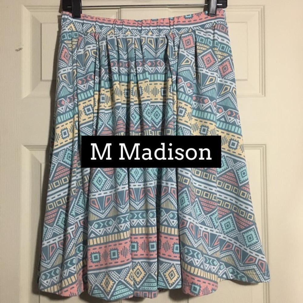Madison Skirt LuLaRoe Medium